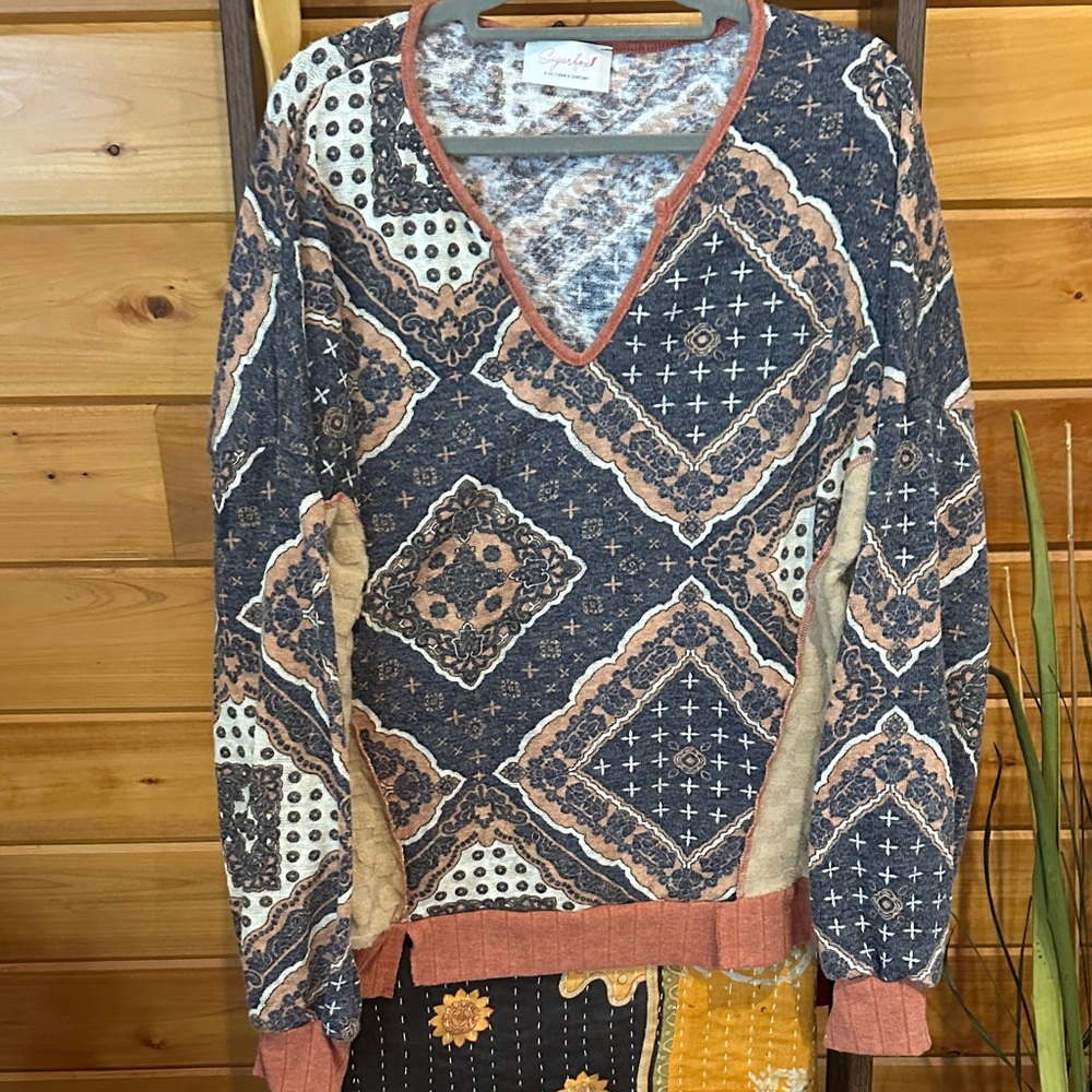 V-Neck Sweater in Navy, Cream & Rust